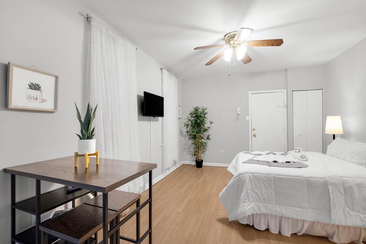 Apartment Private W Cozy Yard *